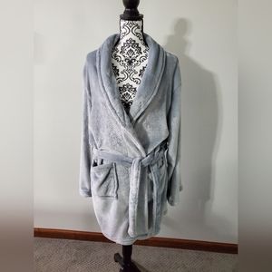 Gray one size fits all robe
